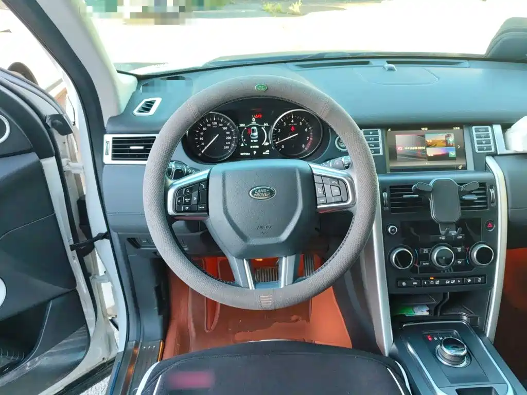 Land Rover Discovery Sport — миниатюра 12