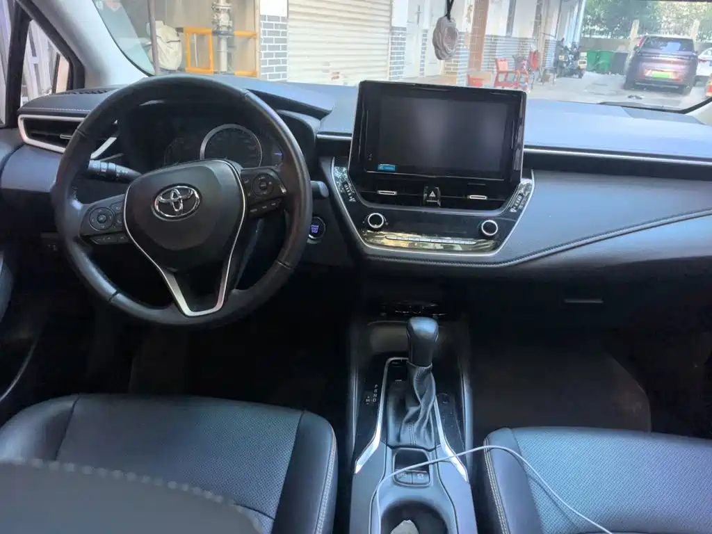 Toyota Corolla — миниатюра 5