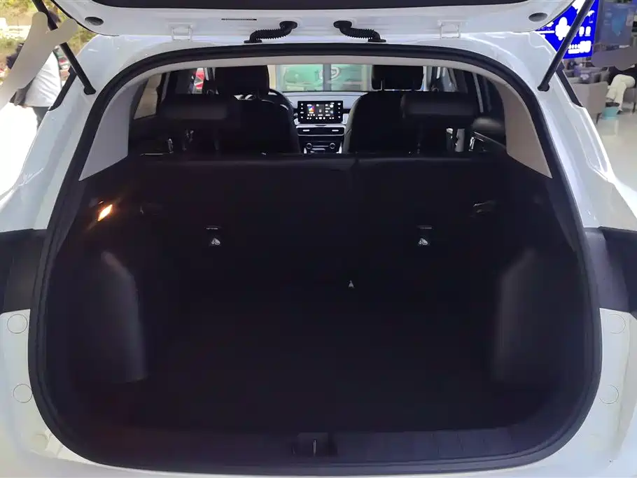 GEELY AUTOMOBILE BINYUE