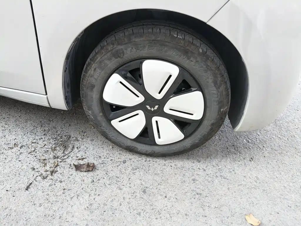 Wuling MINIEV — миниатюра 8