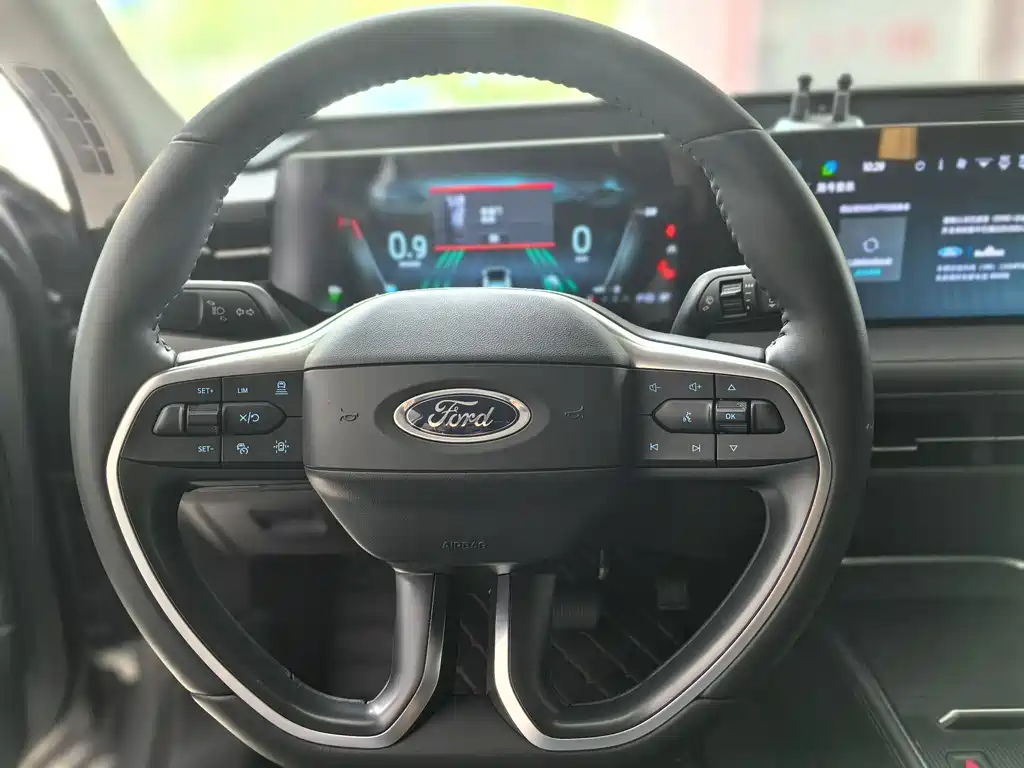 Ford Mondeo 2025 2.0T EcoBoost Luxury