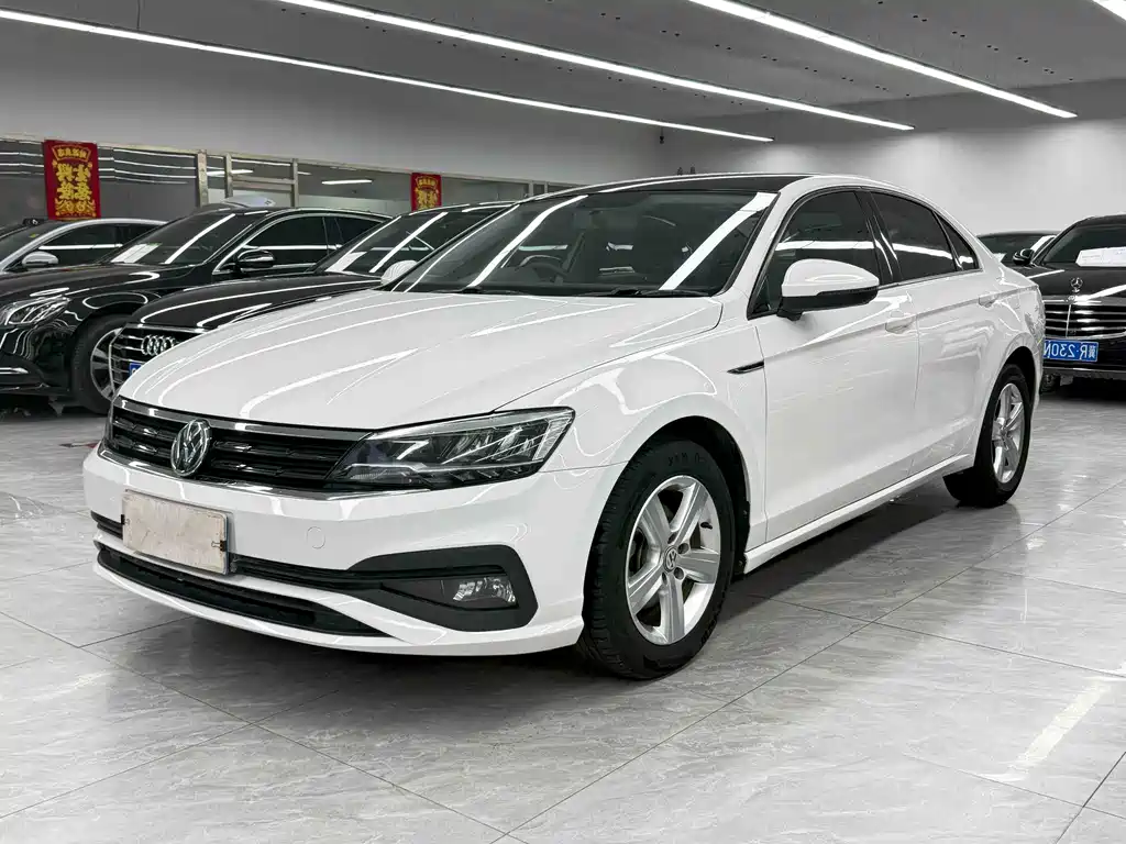 Volkswagen Lamando