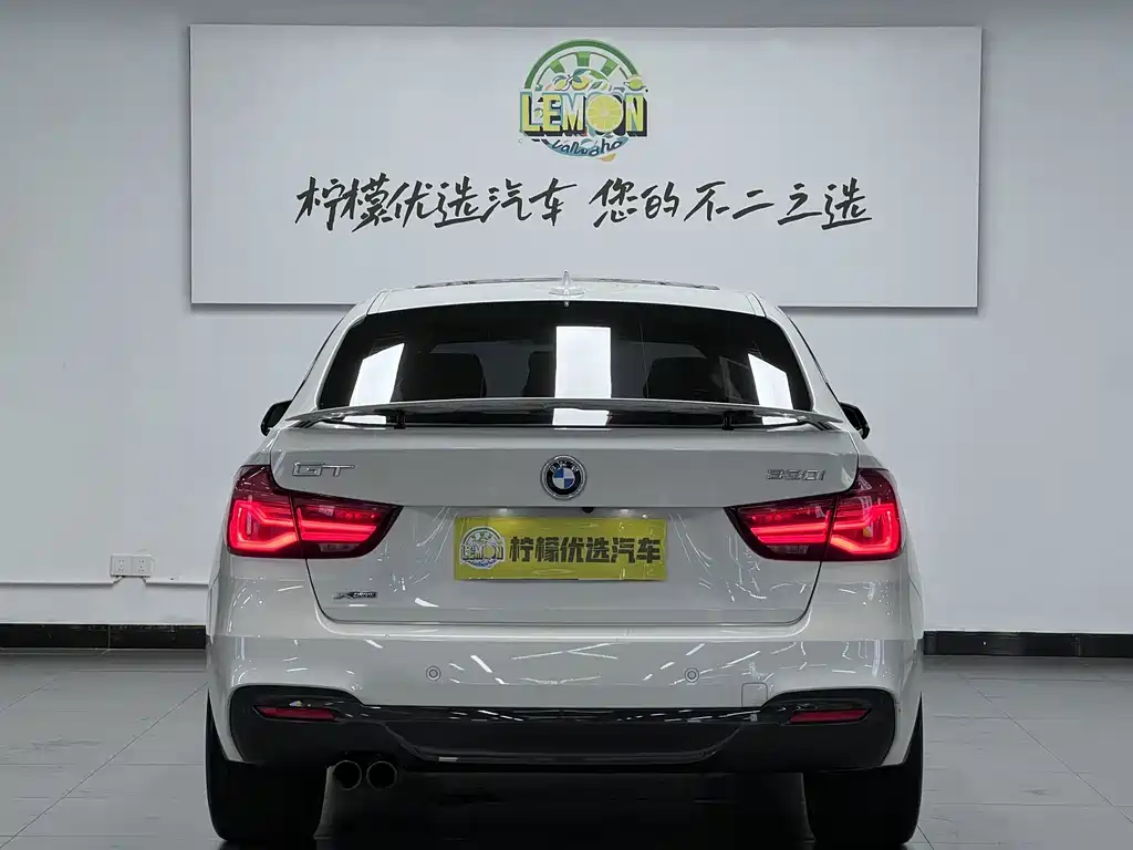 BMW 3 Series GT 3 GT 2019 330i xDrive M Sport