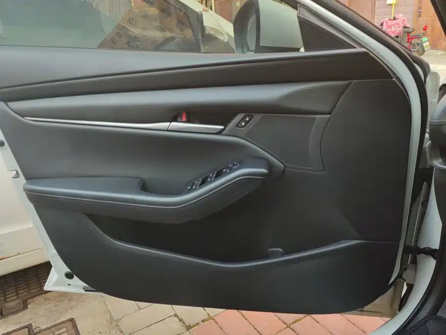 Mazda 3 Axela — миниатюра 7