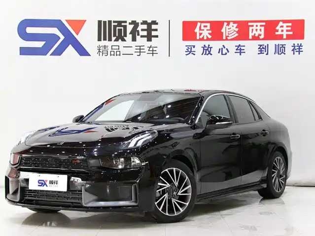 2022 Lynk & Co 03