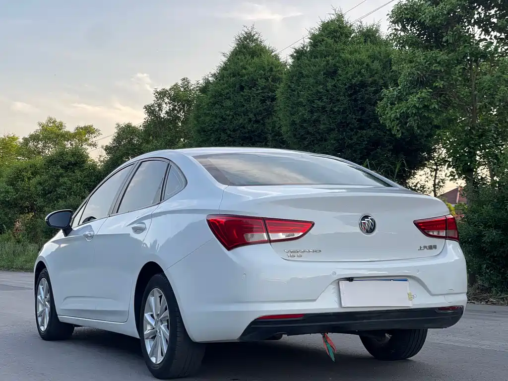 Buick Verano - фото 4