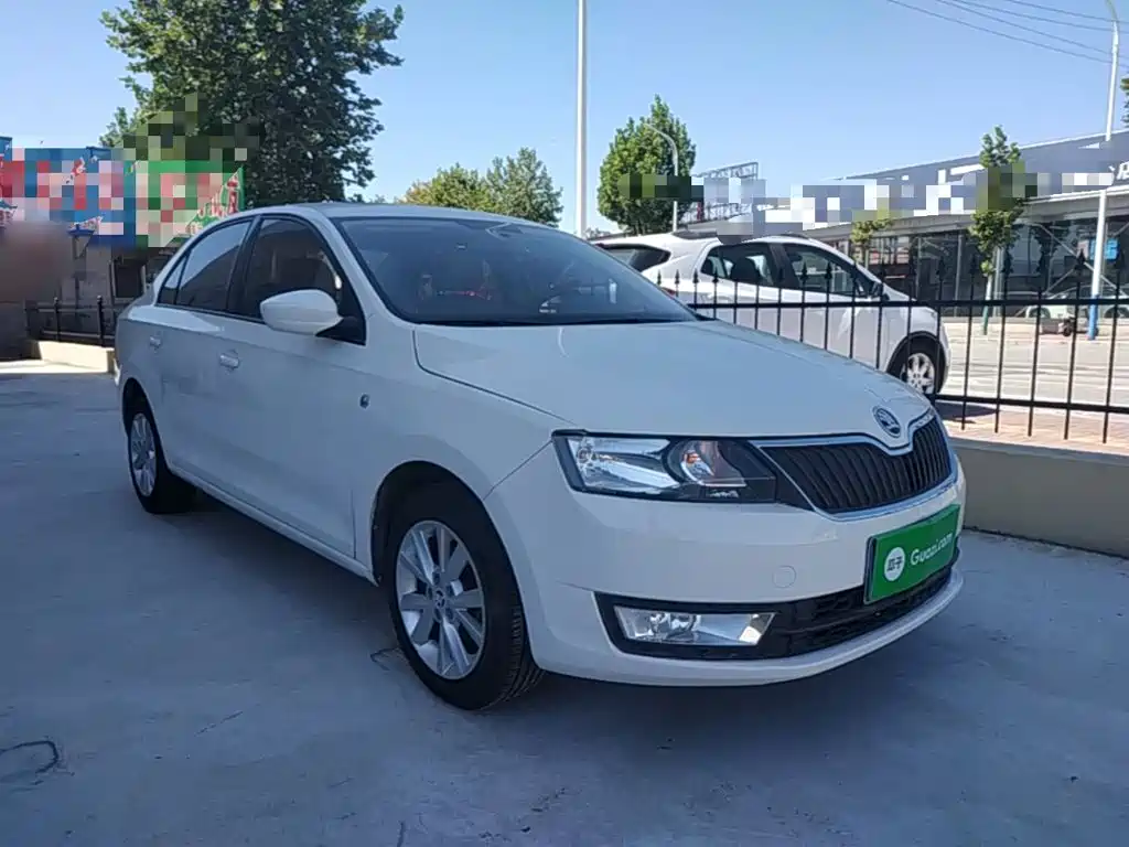 Skoda Rapid — миниатюра 4