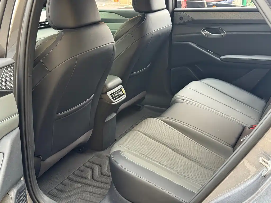BYD Qin L — миниатюра 5