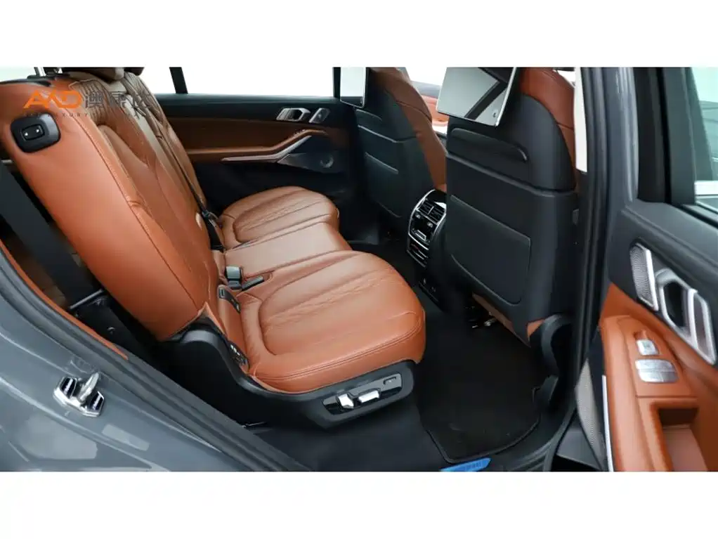 BMW X7 — миниатюра 8