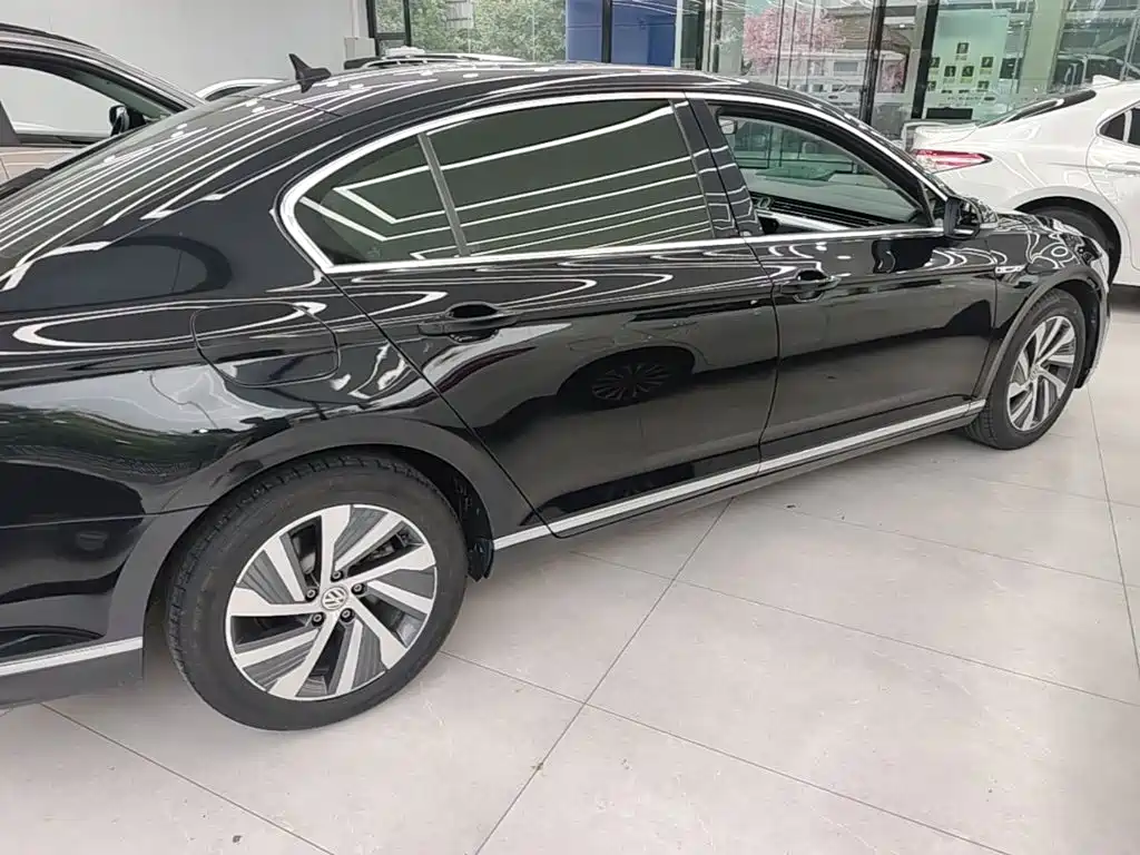 Volkswagen 迈腾 PHEV — миниатюра 7