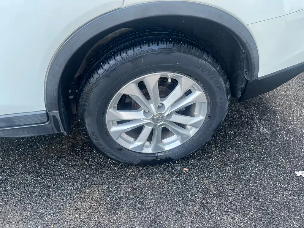 Nissan X-Trail — миниатюра 3