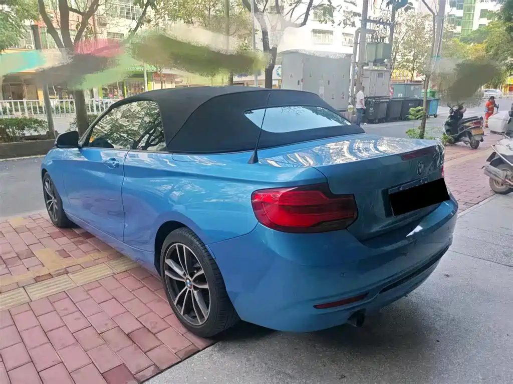 BMW 2 SERIES
