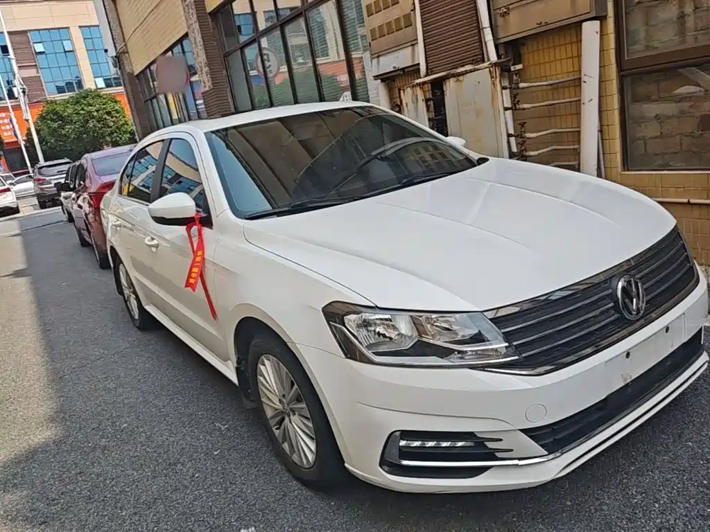 Volkswagen Lavida — миниатюра 4