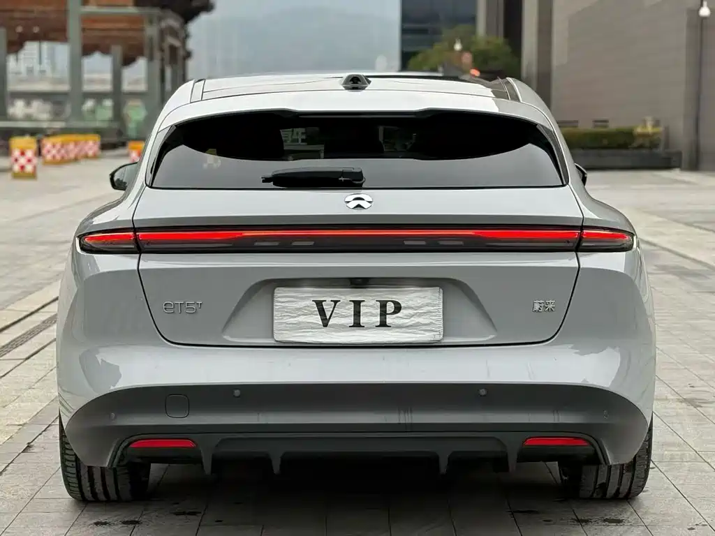 NIO NIO ET5
