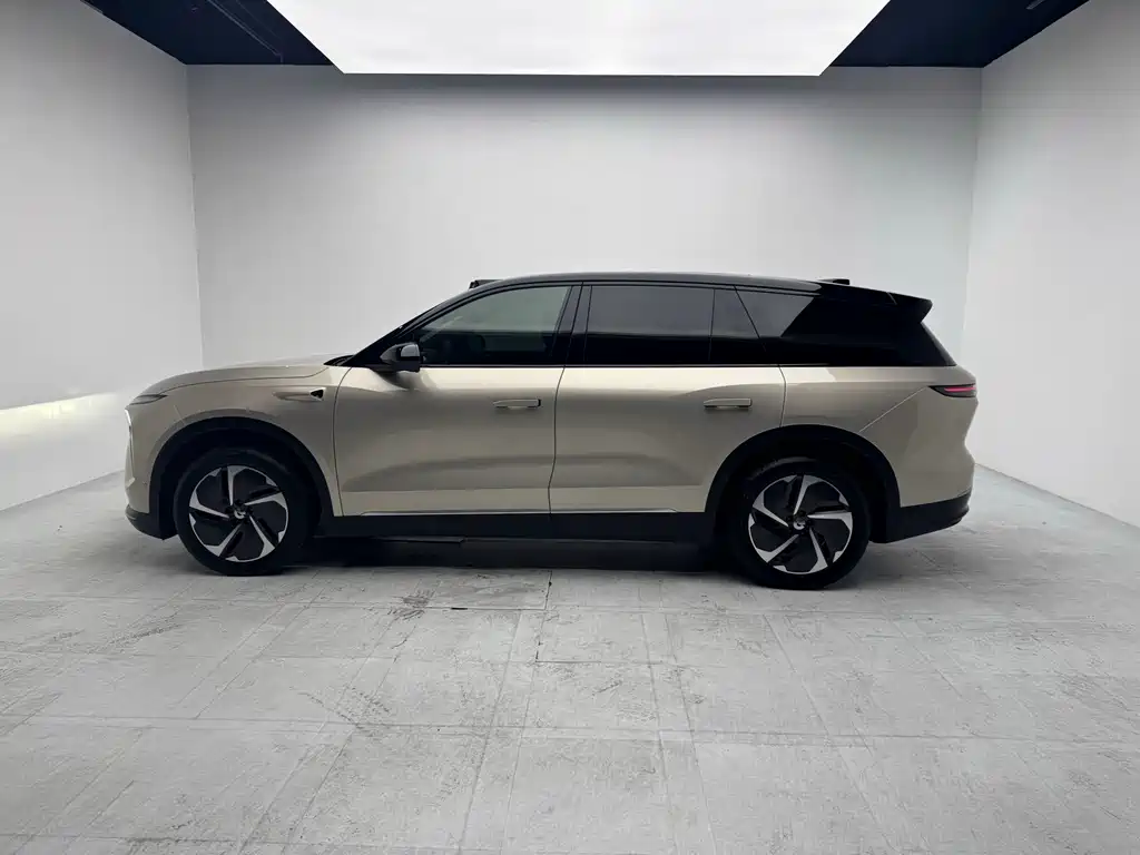 NIO ES8 — миниатюра 4