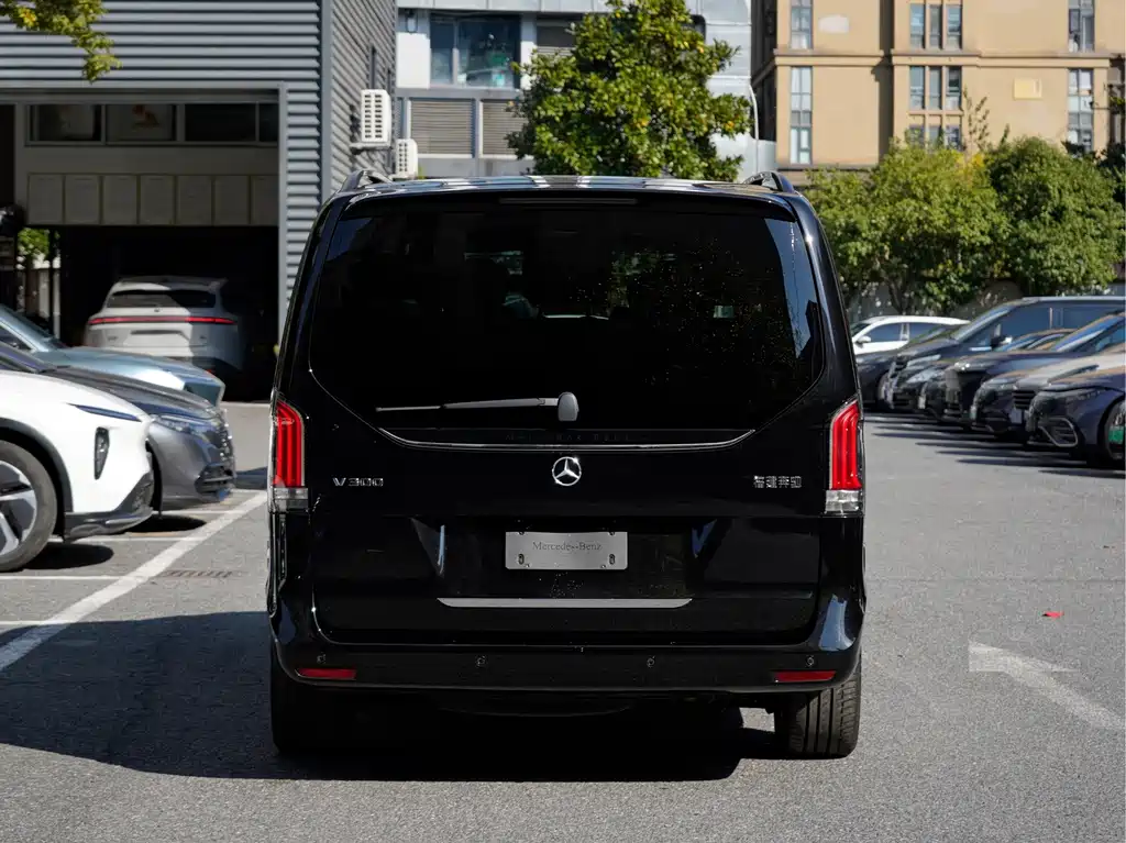 Mercedes-Benz V-Class — миниатюра 4