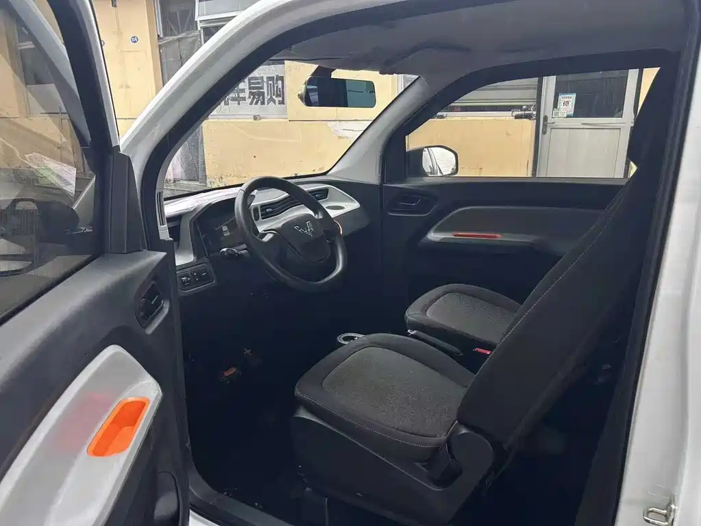 Wuling MINIEV — миниатюра 9