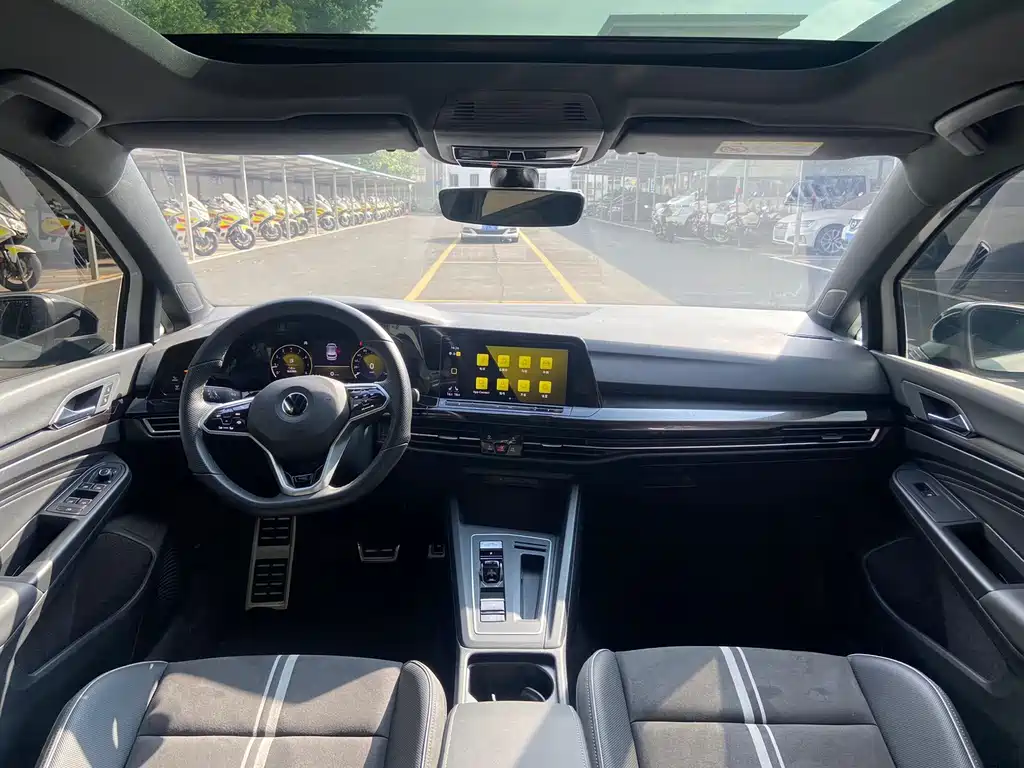 Volkswagen Golf — миниатюра 8