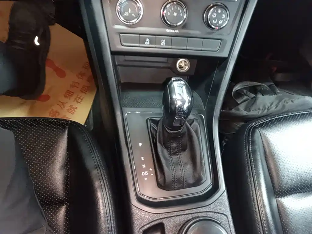 Volkswagen Touran — миниатюра 14