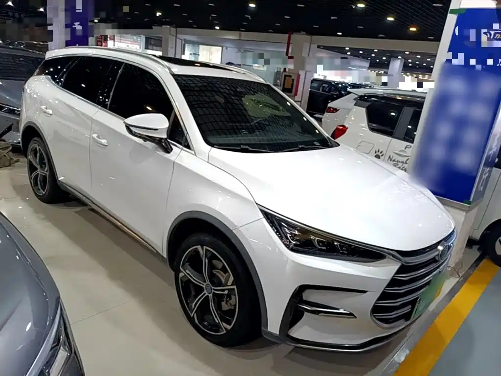 BYD Tang New Energy — миниатюра 4