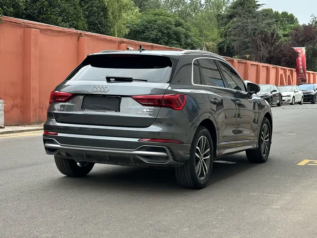 Audi Q3 2022 35 TFSI