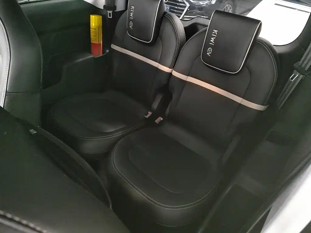 Baojun KiWi EV — миниатюра 17