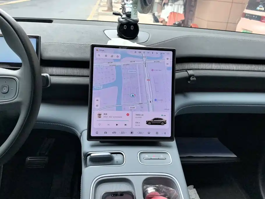 NIO EC6 — миниатюра 12