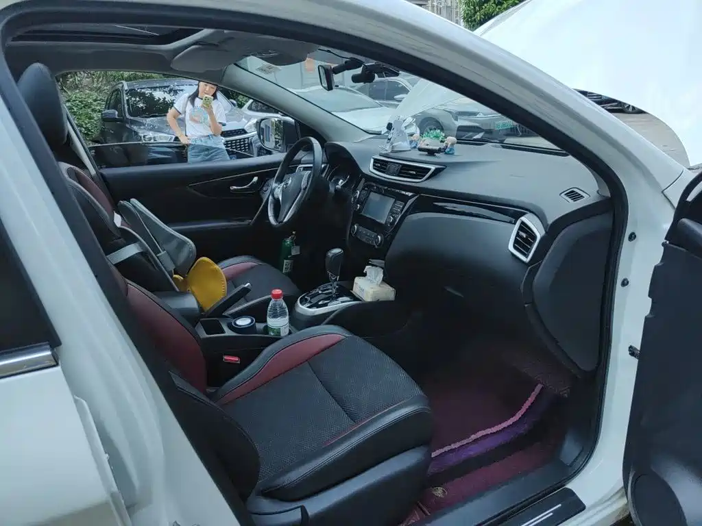 Nissan Qashqai — миниатюра 18