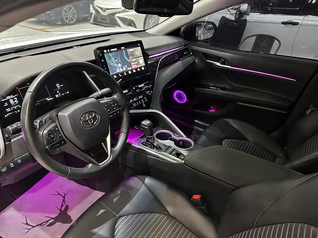 Toyota Camry — миниатюра 10