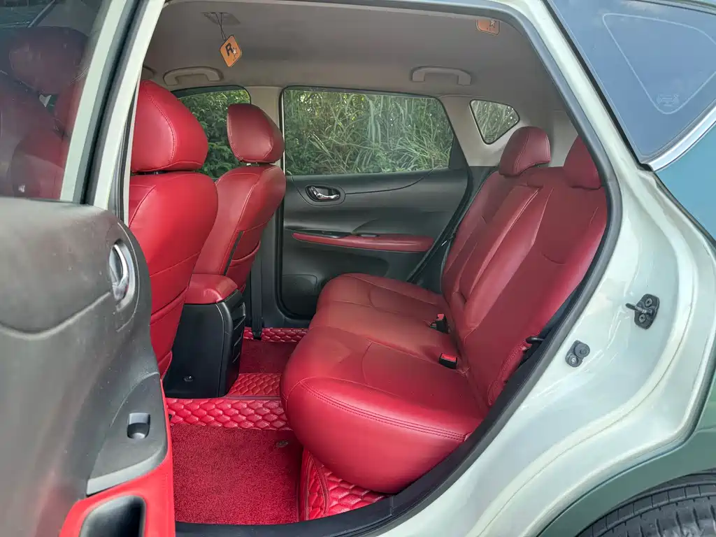 Nissan Tiida 2011 1.6T MT