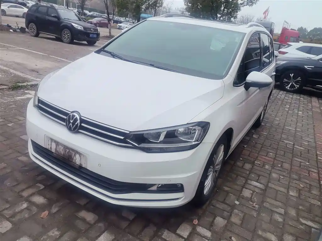 Volkswagen Touran 2021
