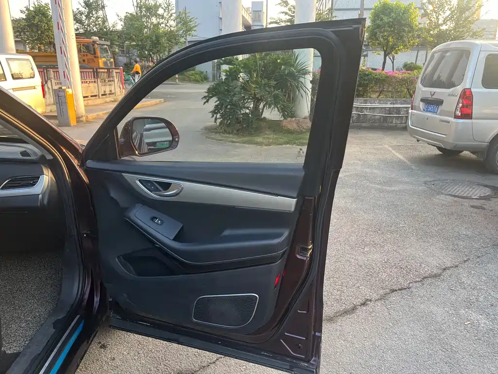 Zotye Zotye SR7 — миниатюра 19