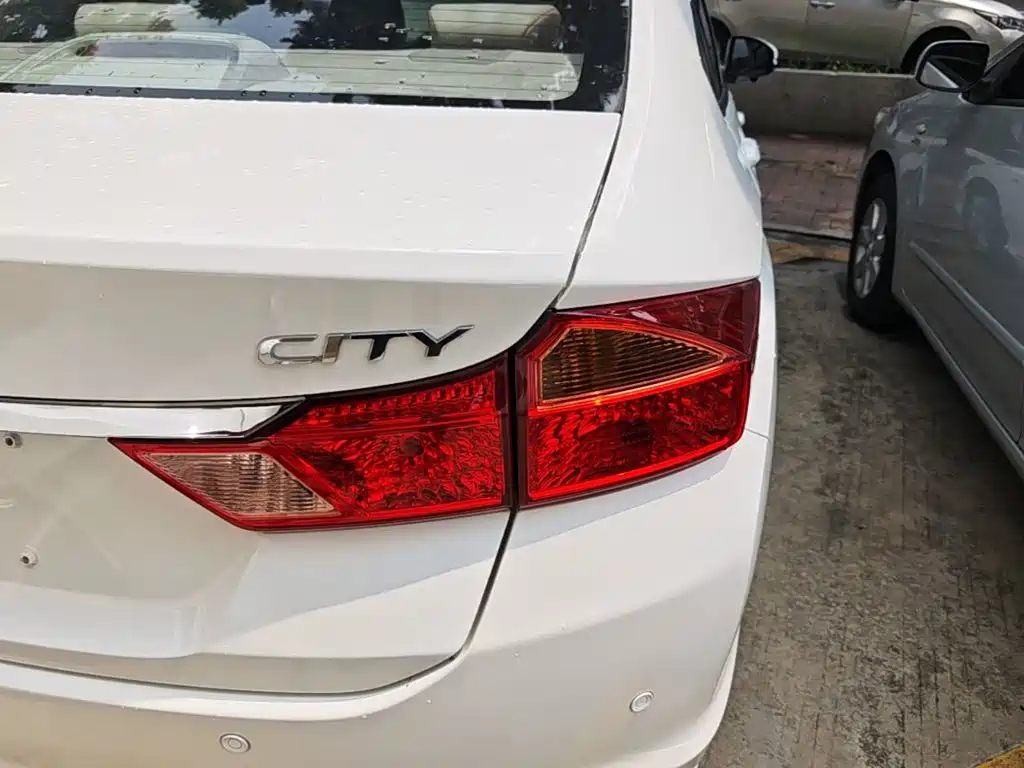 Honda City — миниатюра 8