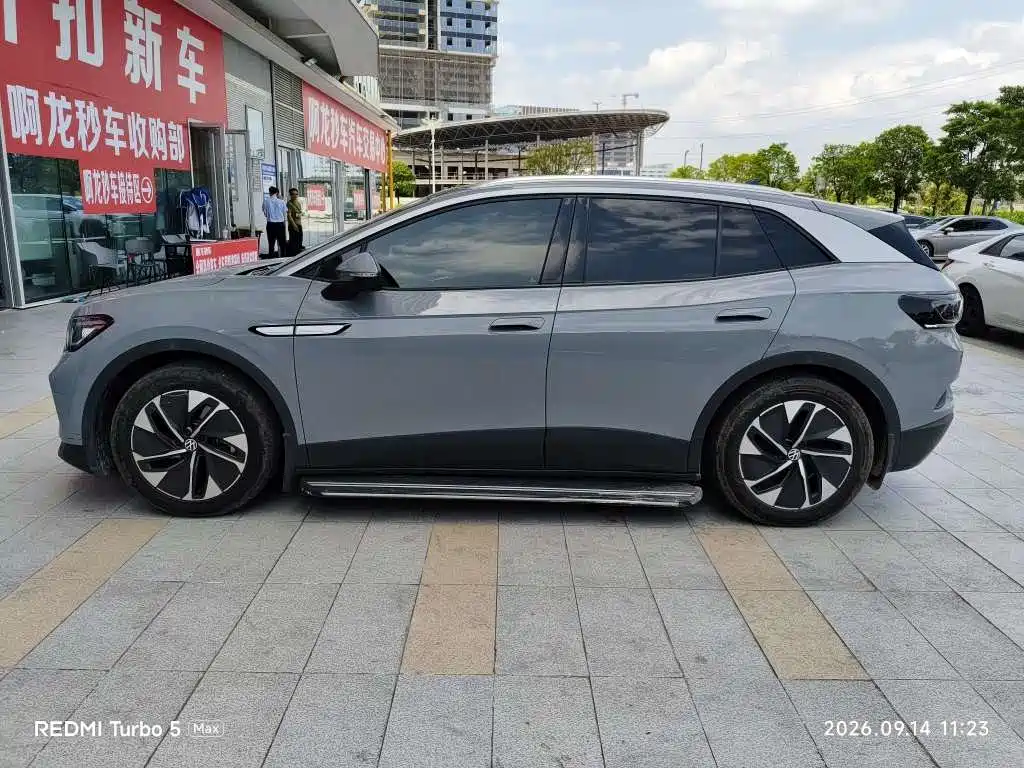 Volkswagen ID.4 Crozz — миниатюра 3