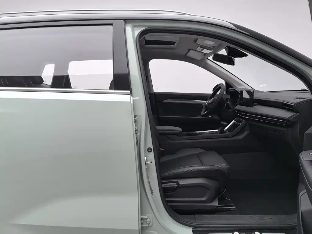 Wuling Xingchen — миниатюра 23