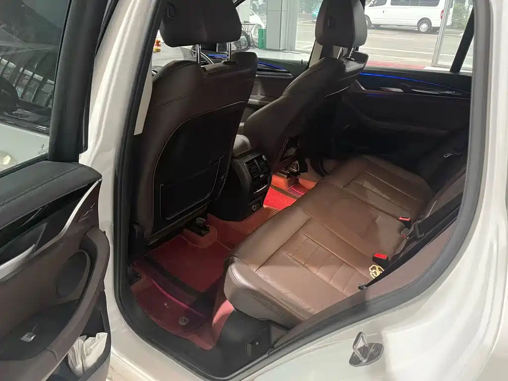 BMW X3 — миниатюра 7