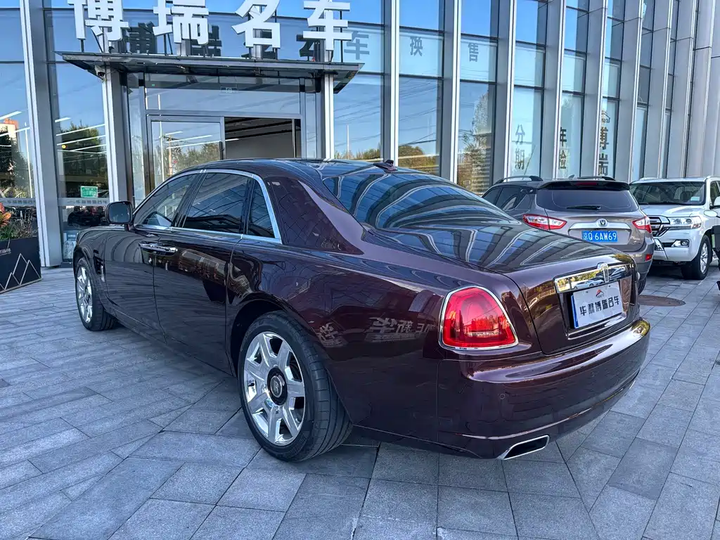Rolls-Royce Ghost — миниатюра 13