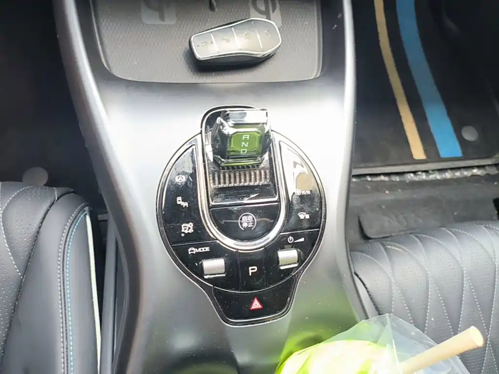 BYD Seal — миниатюра 14
