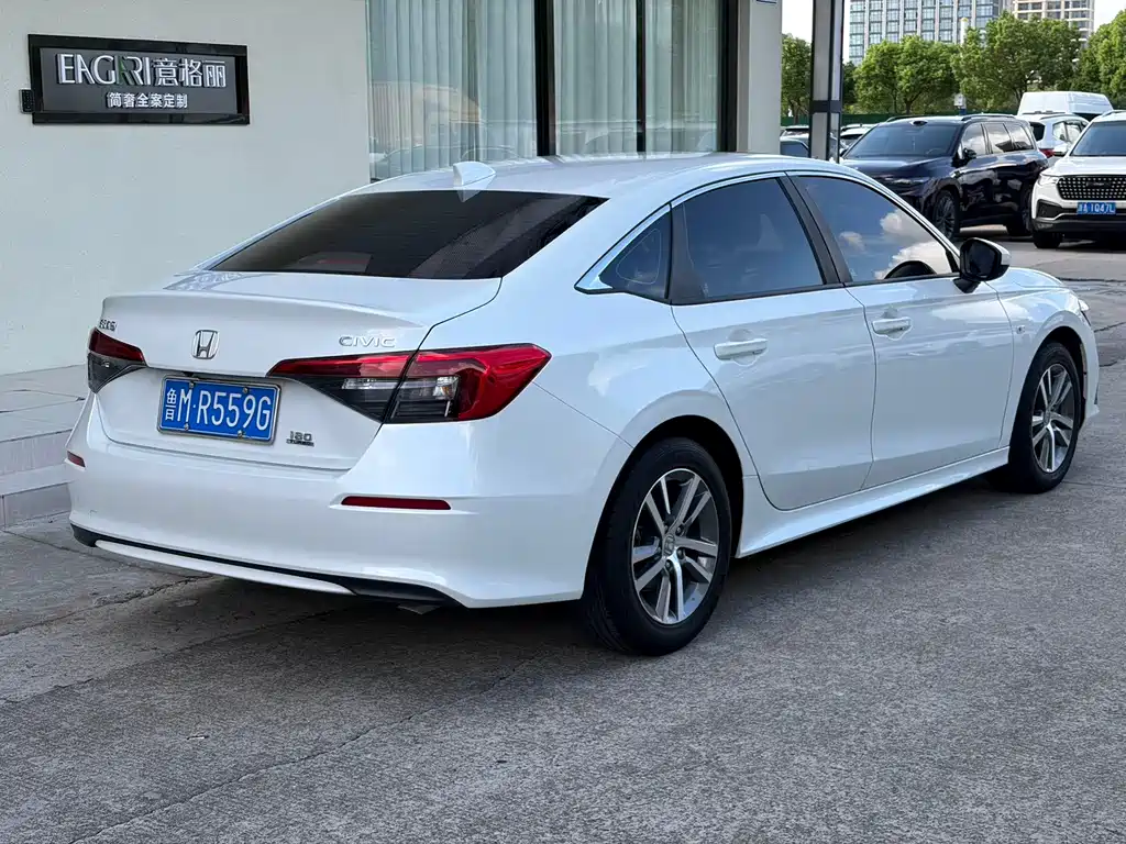 Honda Civic — миниатюра 5