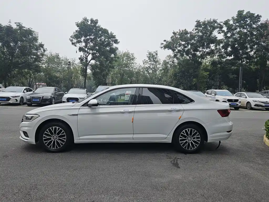 Volkswagen Sagitar — миниатюра 5