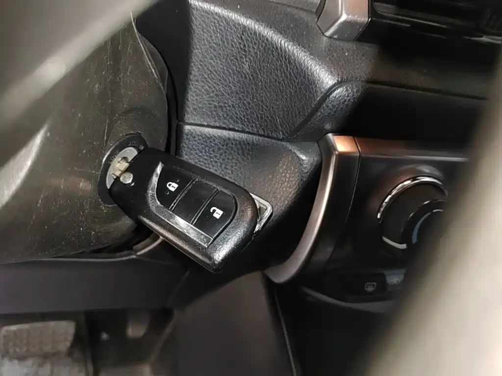 Toyota Yaris L — миниатюра 9