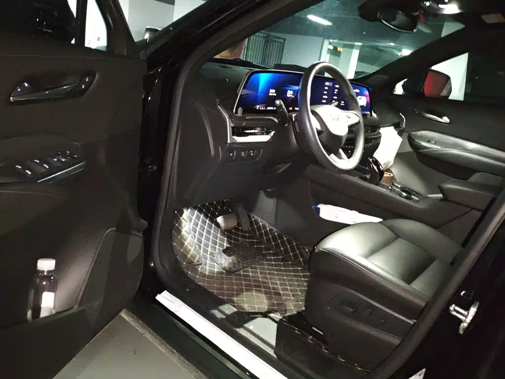 Cadillac XT4 — миниатюра 14