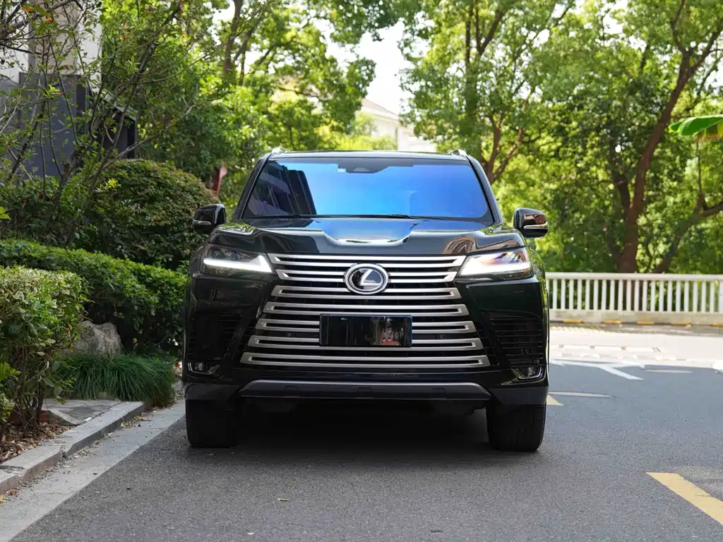 Lexus LX — миниатюра 2