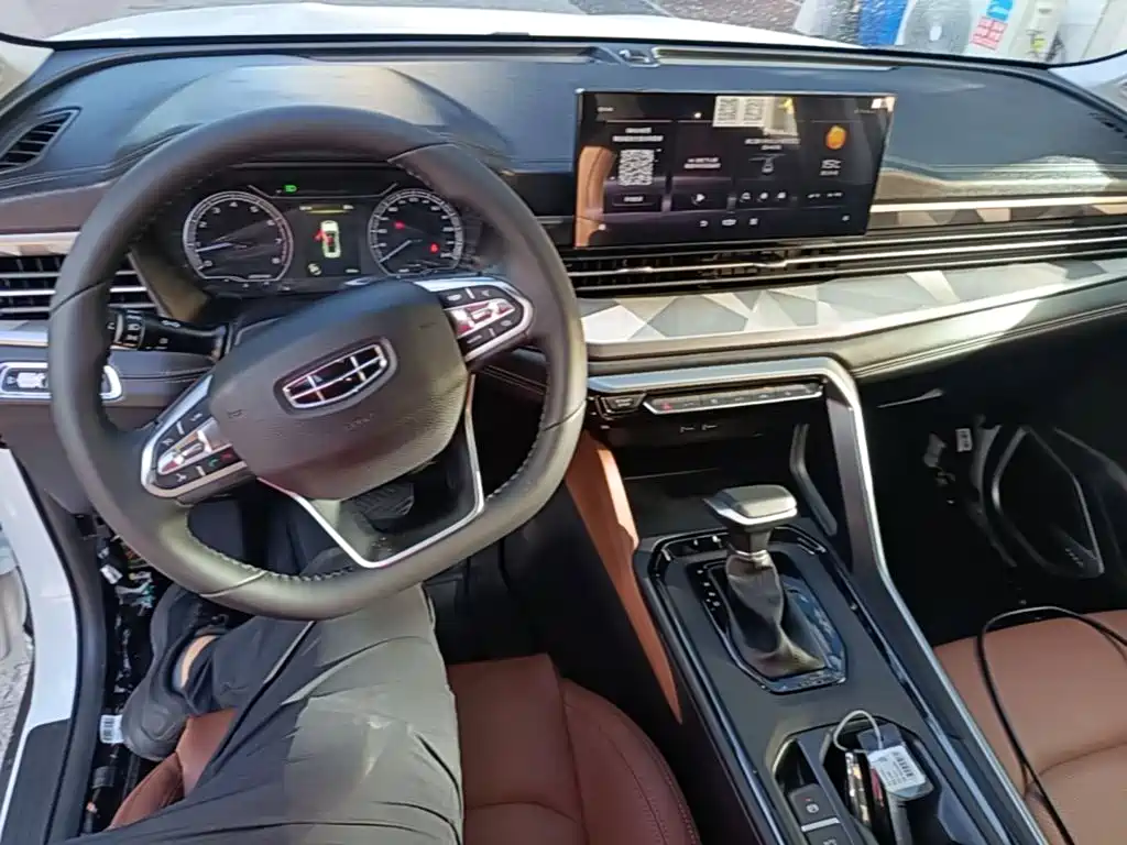 Geely Vision X6 — миниатюра 10