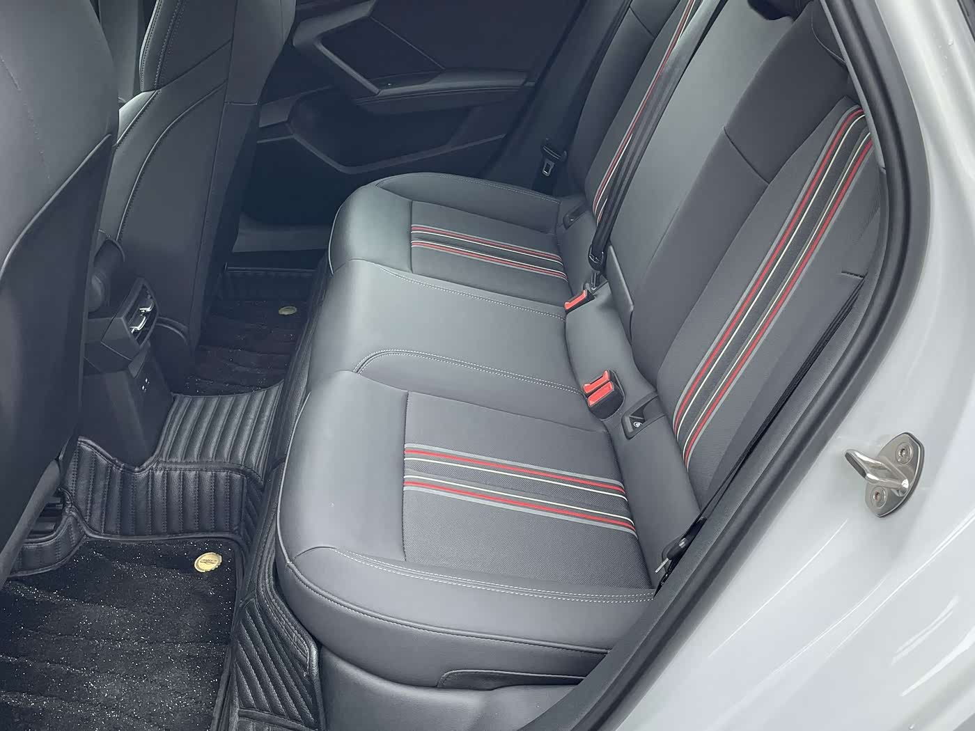 Audi A3 1.4 л 2022 г. Белый, пробег 19500 км