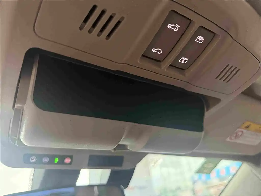 Buick Envision Plus — миниатюра 28