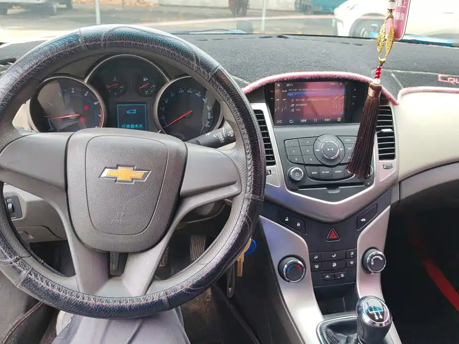 Chevrolet Cruze — миниатюра 12