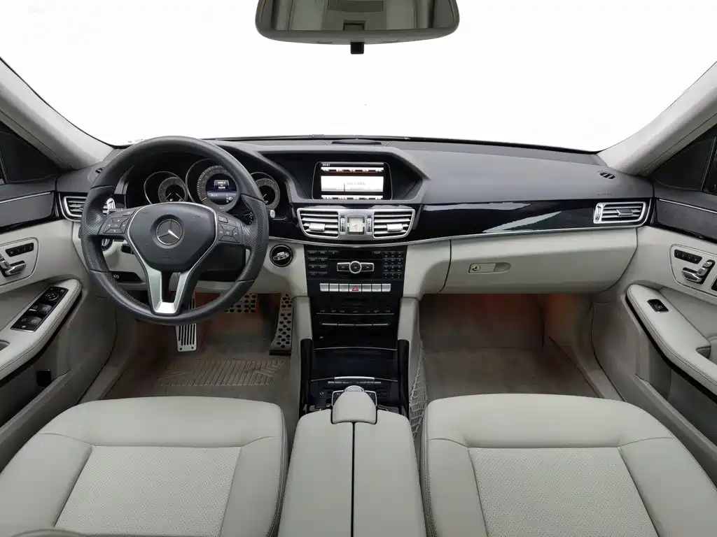 Mercedes-Benz E-Class — миниатюра 5