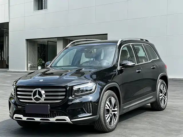 Mercedes-Benz GLB 2025 GLB 220 — фото 1