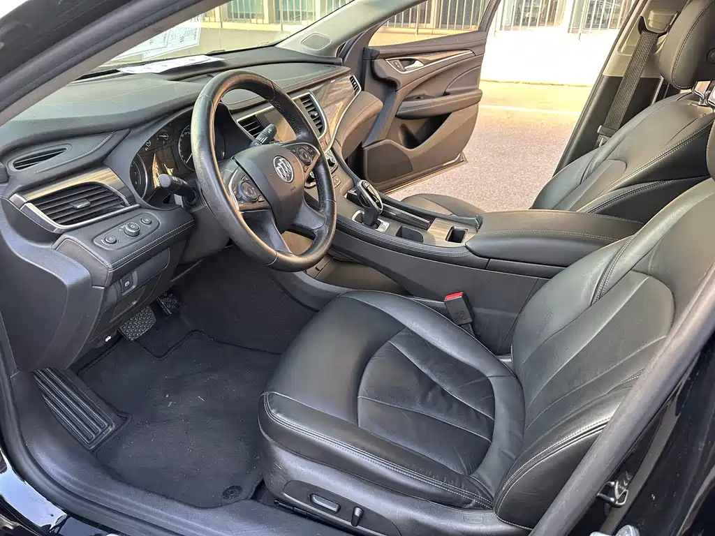 Buick LaCrosse — миниатюра 7